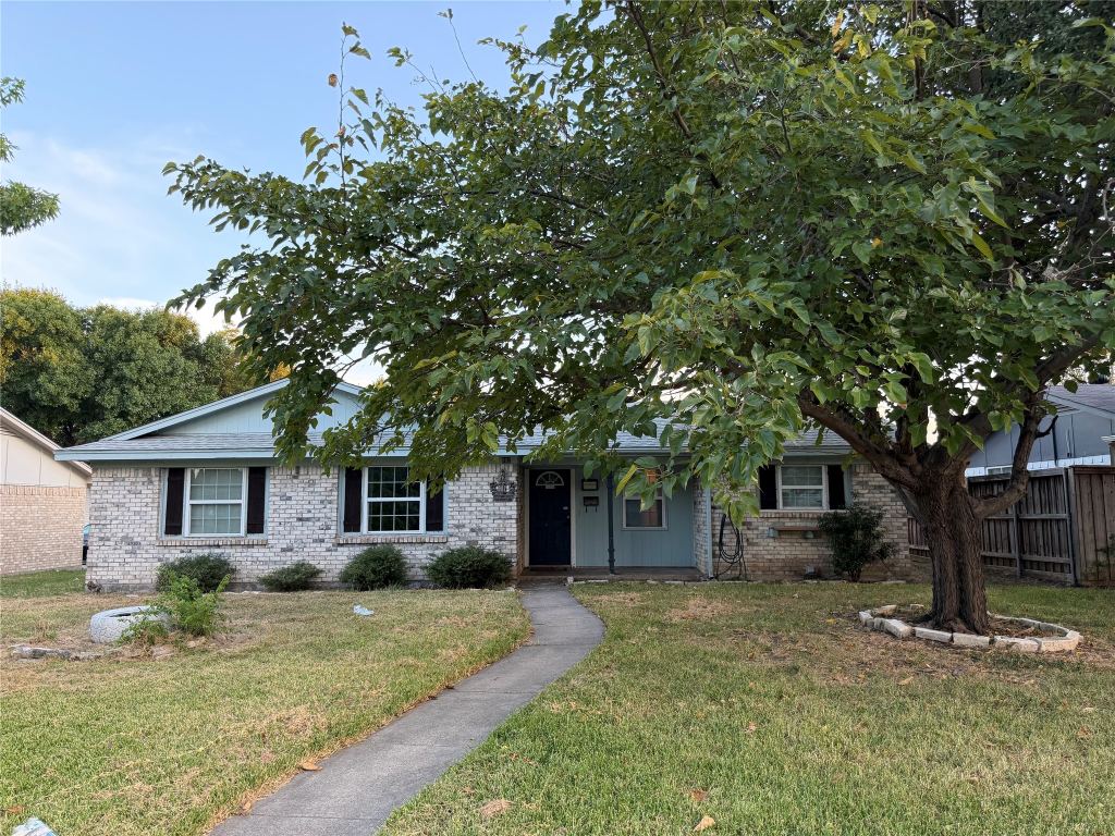 902 Milky Way, Garland, TX 75040 — photo 1