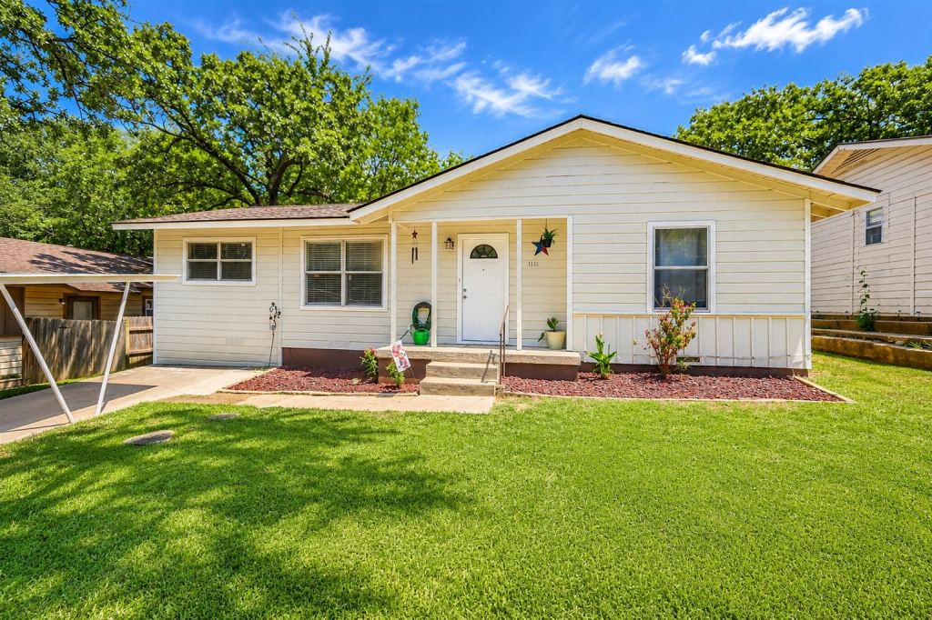 1111 Ridgewood Road, Denison, TX 75020 — photo 1