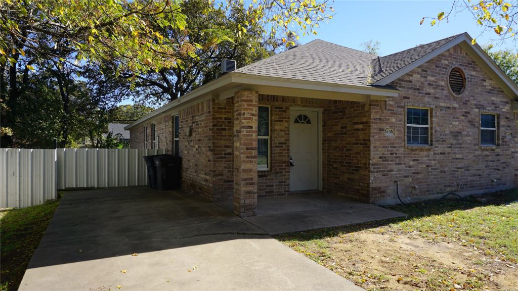 5105 Flamingo Road 5105, Fort Worth, TX 76119 — photo 1