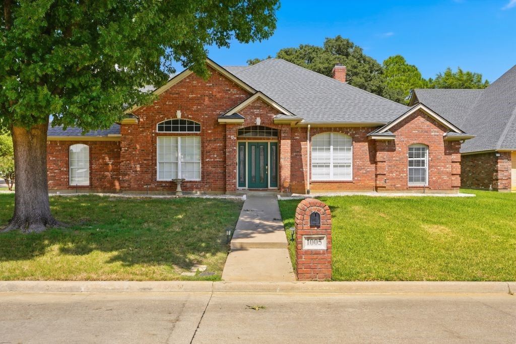 1005 Saint Andrews Drive, Mansfield, TX 76063 — photo 1