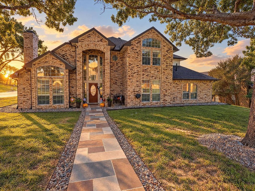 1601 N Hills Drive