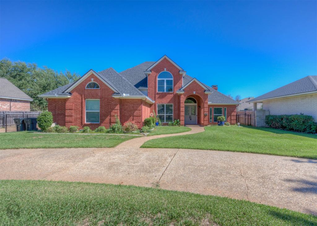532 Parklane Drive