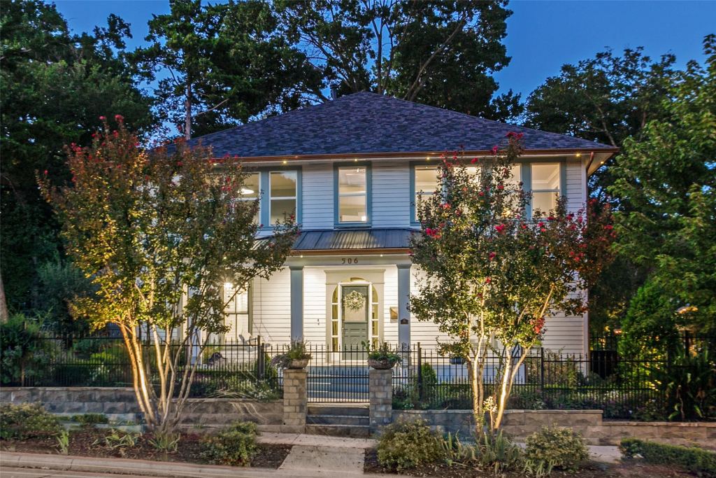 506 W Virginia Street