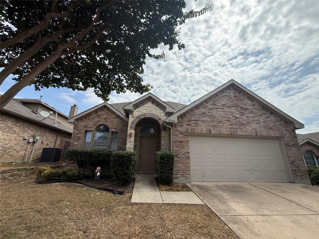 5936 Stirrup Iron Drive, Fort Worth, TX 76179 — photo 1