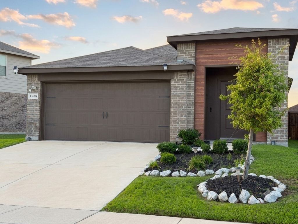 1085 Old Oaks Drive, Forney, TX 75126 — photo 1