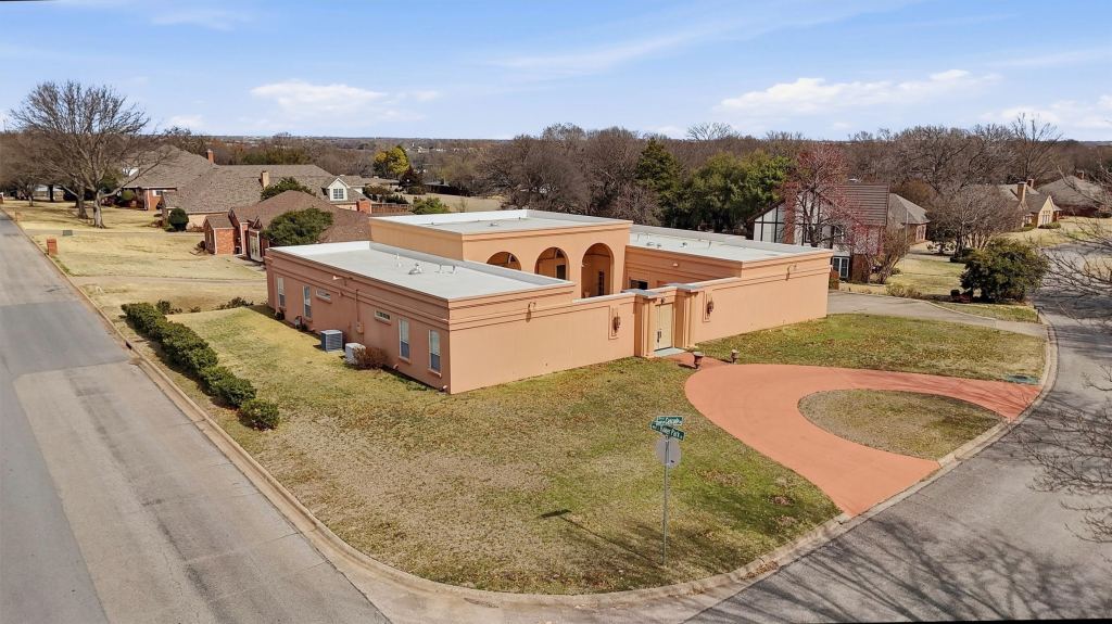 2613 W Cascade Drive, Sherman, TX 75092 — photo 1