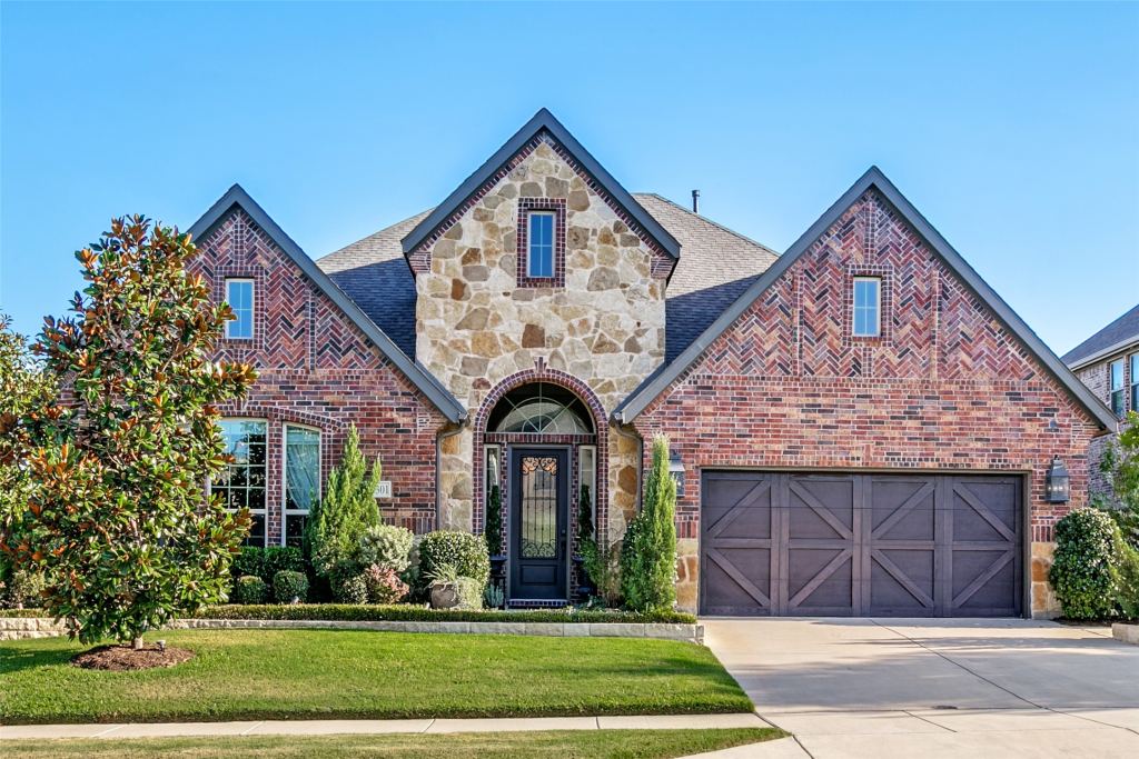 10301 Morada Road, Fort Worth, TX 76126 — photo 1