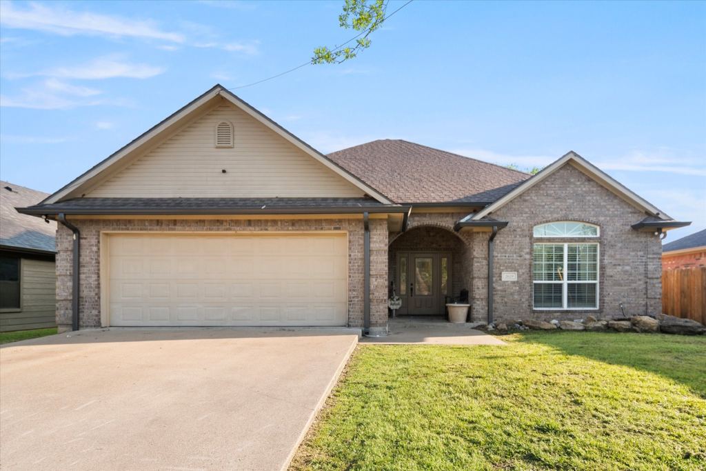 2629 Fish Tank Road, Corsicana, TX 75110 — photo 1