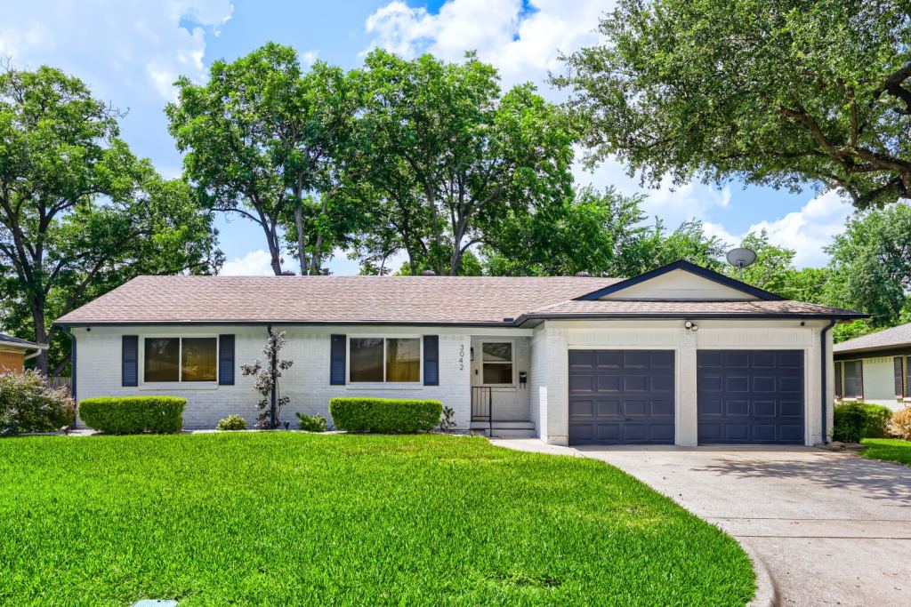3042 Oxfordshire Lane, Farmers Branch, TX 75234 — photo 1