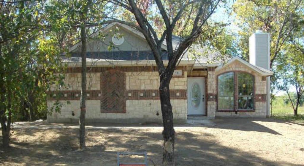311 S Spring Branch Trail, Springtown, TX 76082 — photo 1