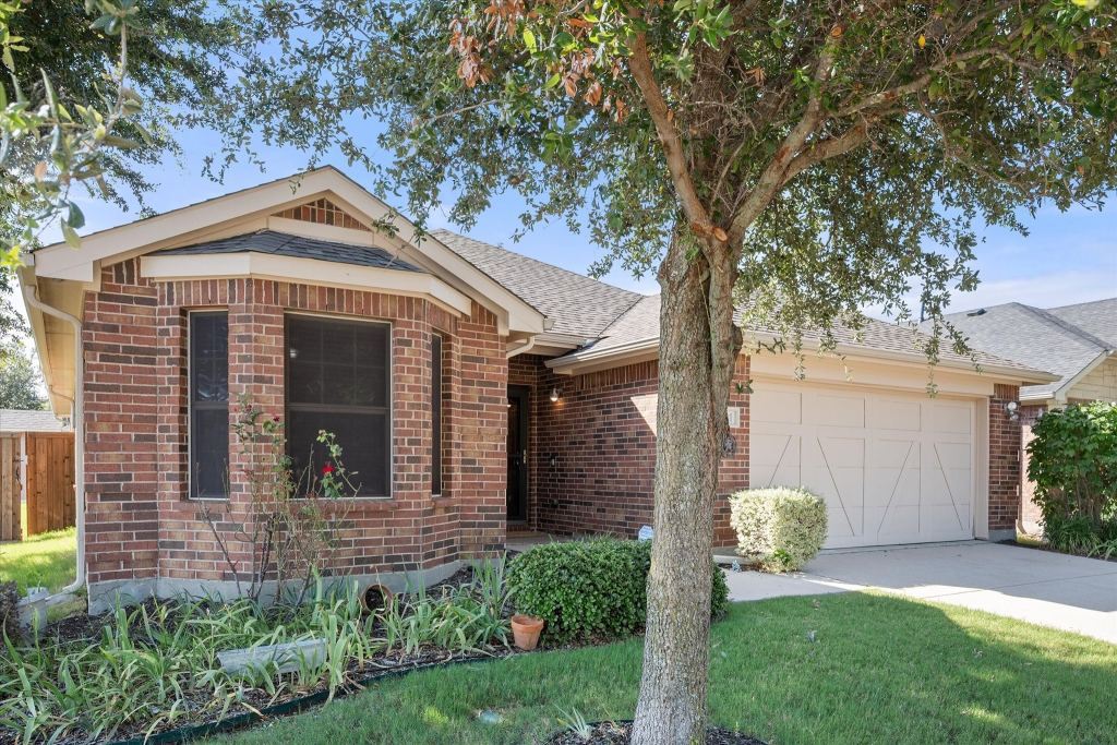 1001 Pigeon Hawk Drive, Little Elm, TX 75068 — photo 1