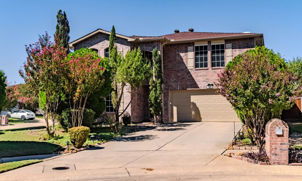 3002 Cedar Crest Drive