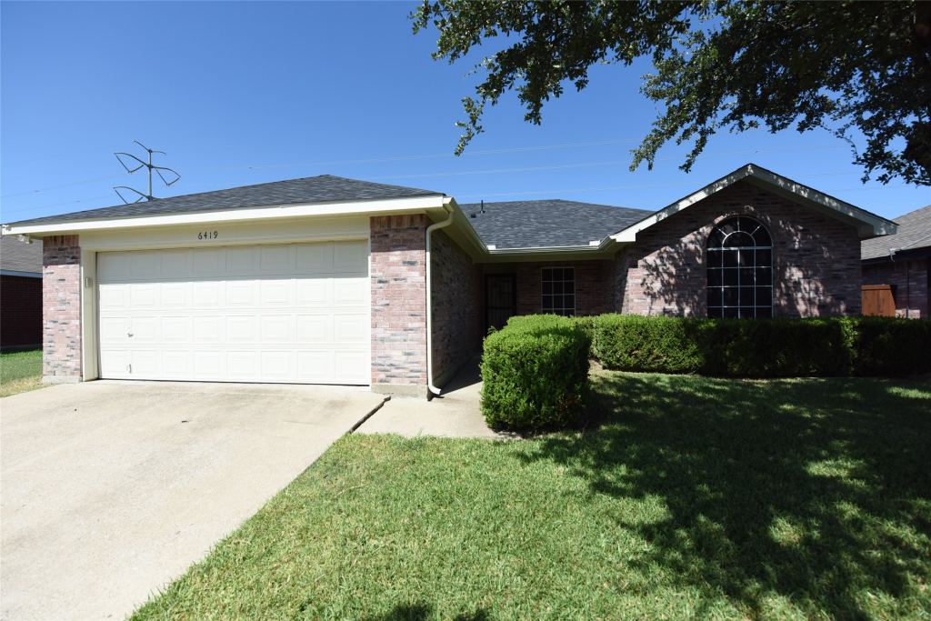6419 Brookhaven Trail, Arlington, TX 76001 — photo 1