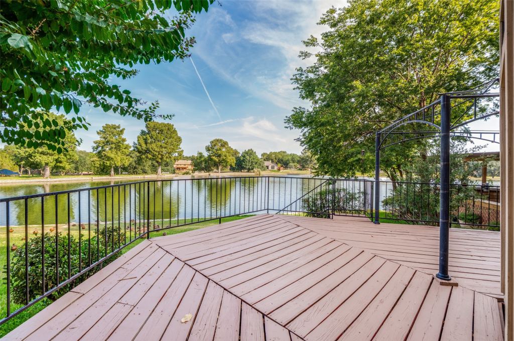 9 Country Lake Drive, Carrollton, TX 75006 — photo 1