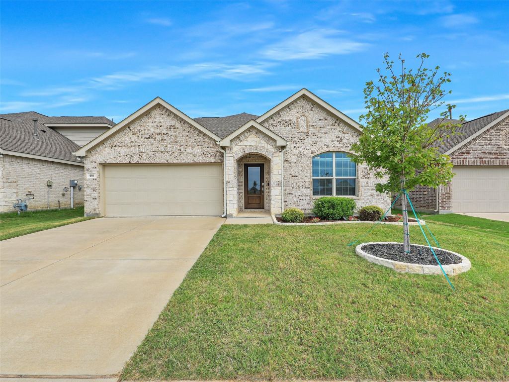 910 Torrey Avenue, Princeton, TX 75407 — photo 1