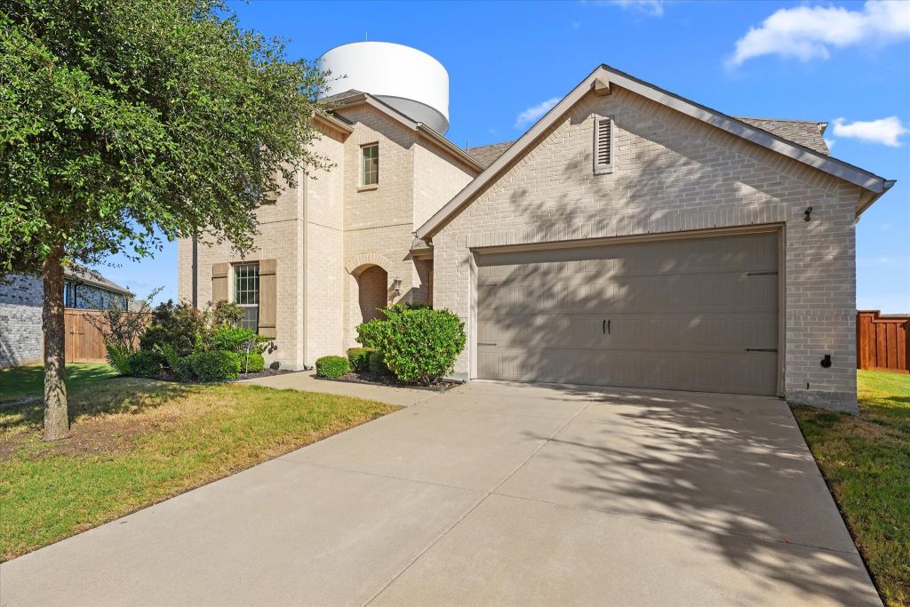 2044 Longbridge Road, Forney, TX 75126 — photo 1