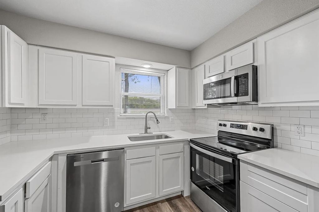 500 Us-75 N 11, Van Alstyne, TX 75495 — photo 1