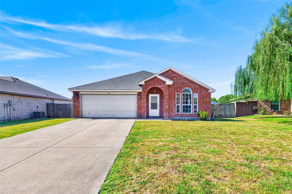 825 Rowdy Drive, Royse City, TX 75189 — photo 1