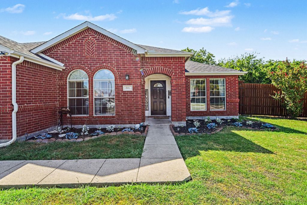501 Wolf Drive, Forney, TX 75126 — photo 1