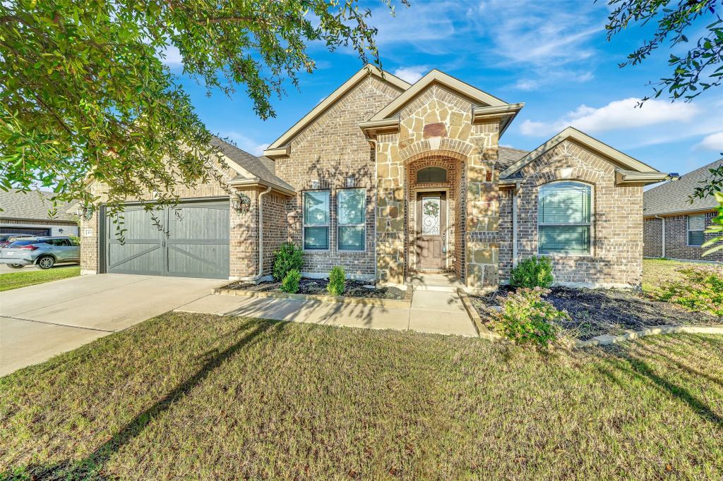 413 Tucker Trail, Midlothian, TX 76065 — photo 1