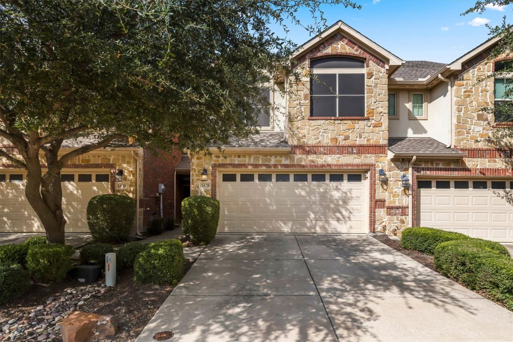 1828 Villa Drive