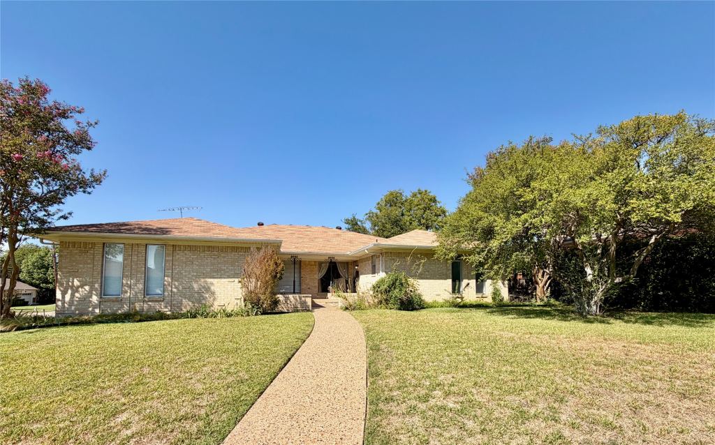 8405 Lullwater Drive, Dallas, TX 75218 — photo 1