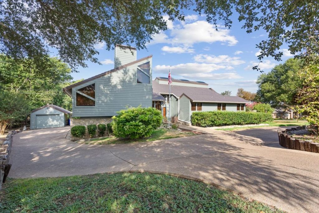 3724 Greenleaf Drive, Waco, TX 76710 — photo 1