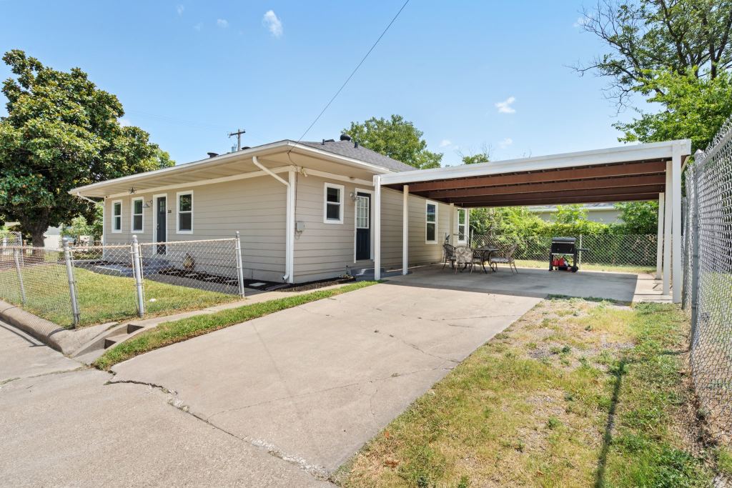 3305 King Street, Greenville, TX 75401 — photo 1