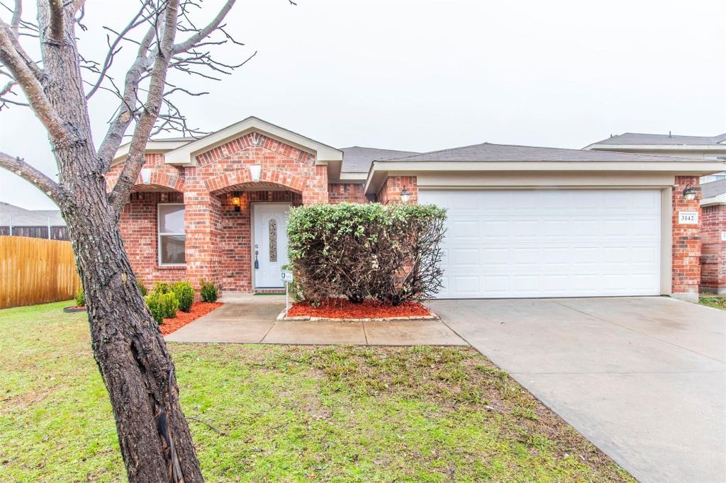 3142 Dusty Oak Drive, Dallas, TX 75227 — photo 1