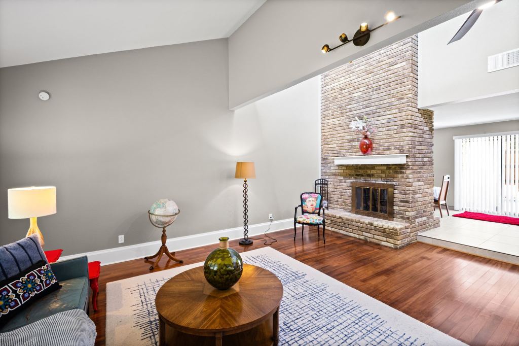 1023 Auburn Drive, Arlington, TX 76012 — photo 1