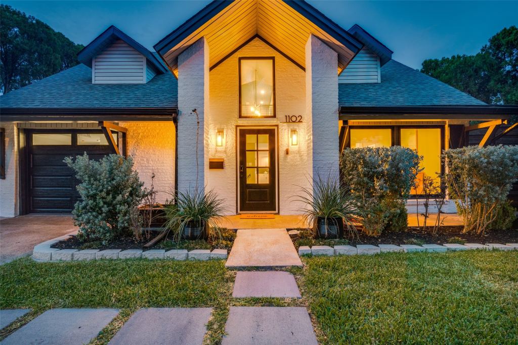 1102 Woodland Way, Richardson, TX 75080 — photo 1