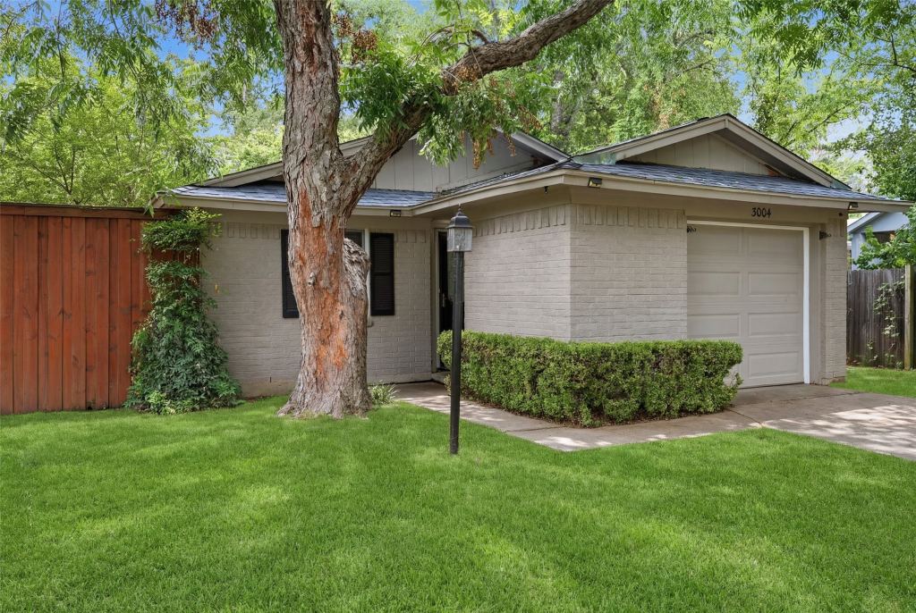 3004 Montclair Place, Denton, TX 76209 — photo 1