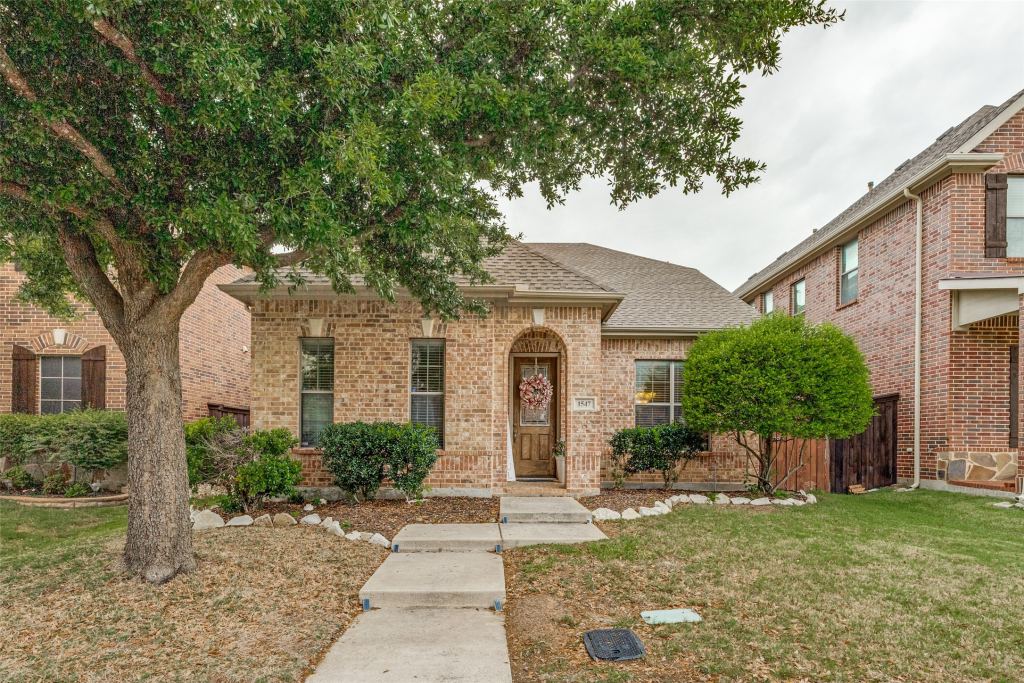 1547 Barksdale Drive, Lewisville, TX 75077 — photo 1