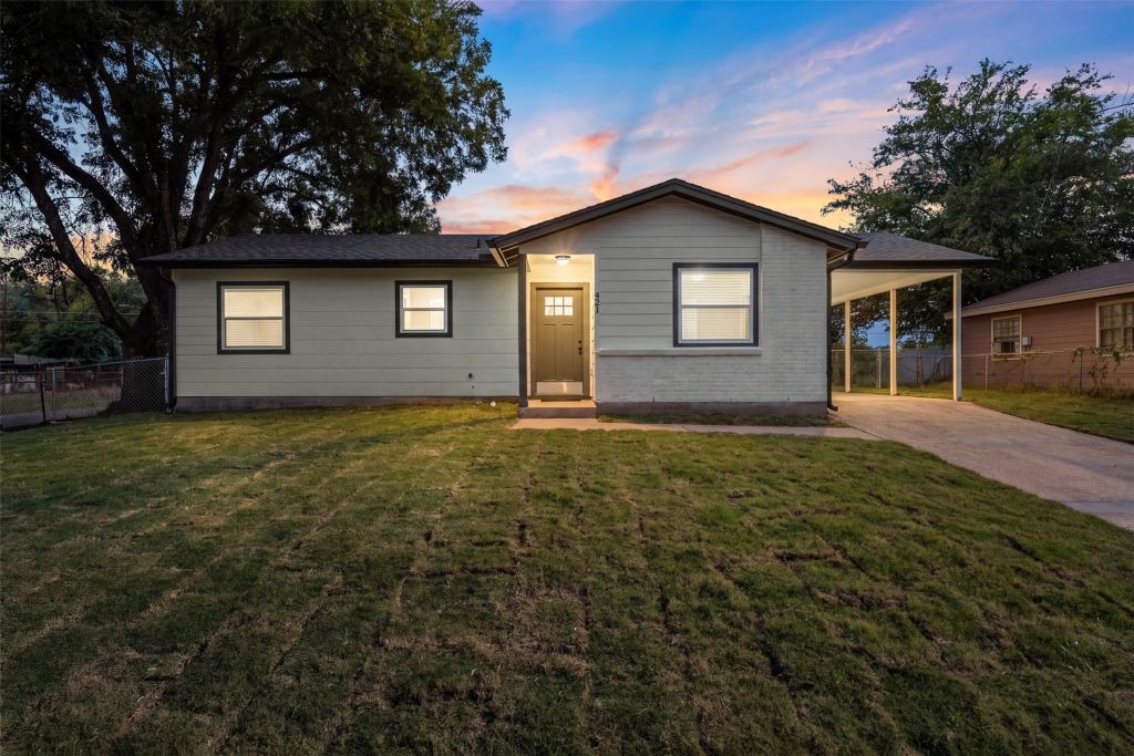 421 Dearborn Street, Waco, TX 76704 — photo 1