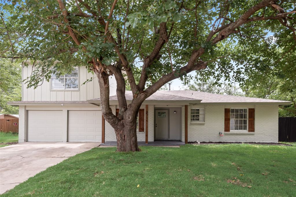 3715 Maxwell Court, Arlington, TX 76015 — photo 1