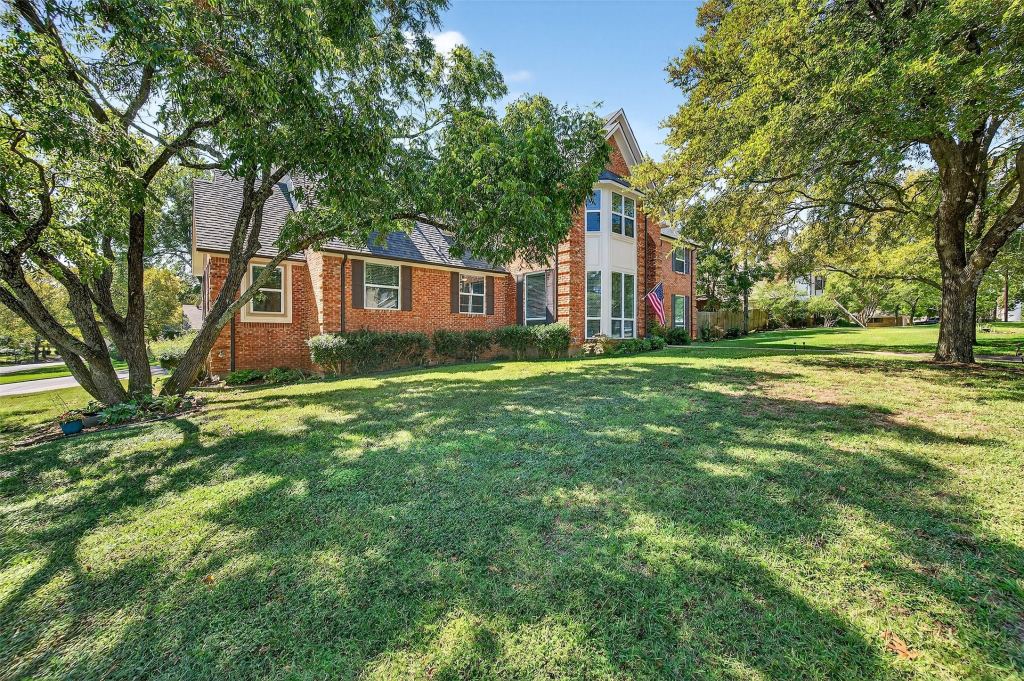 141 River Hills Drive, Denison, TX 75020 — photo 1