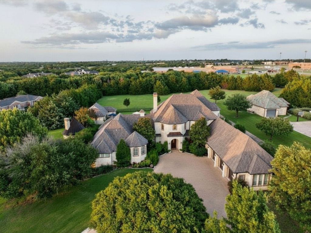 1729 Bison Meadow Lane, Heath, TX 75032 — photo 1