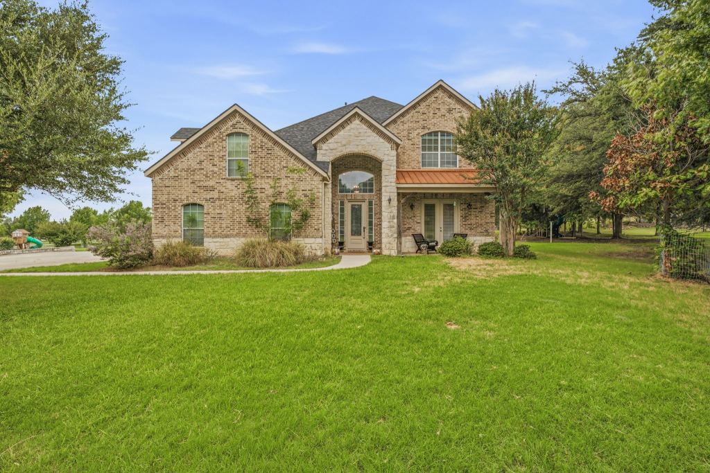 125 Rustling Elm Way, Azle, TX 76020 — photo 1