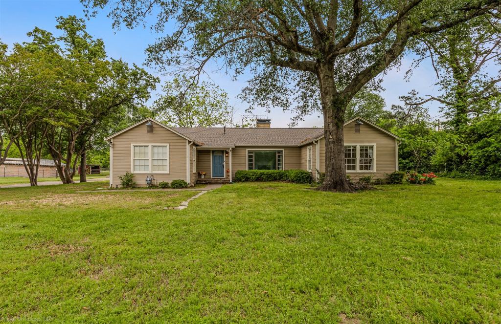 914 Griffith Avenue, Terrell, TX 75160 — photo 1
