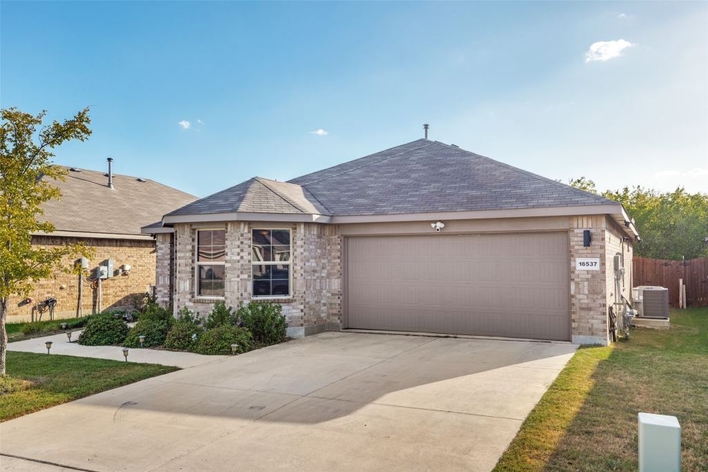 16537 White Fish Lane, Justin, TX 76247 — photo 1