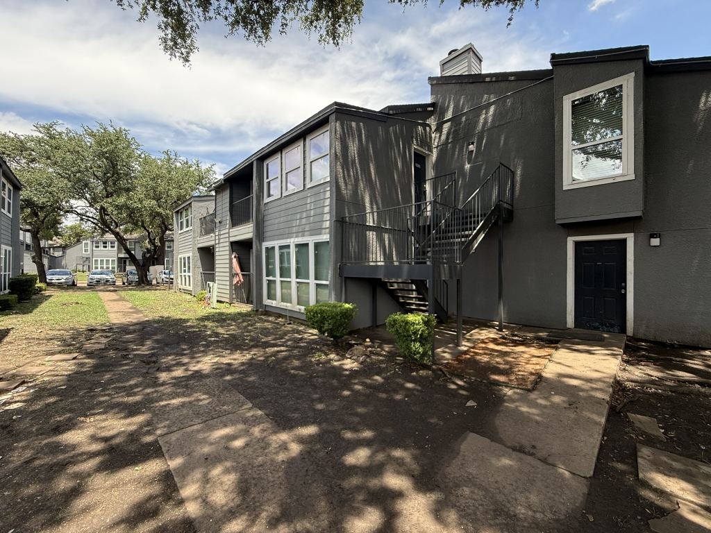 9696 Walnut Street 1917, Dallas, TX 75243 — photo 1