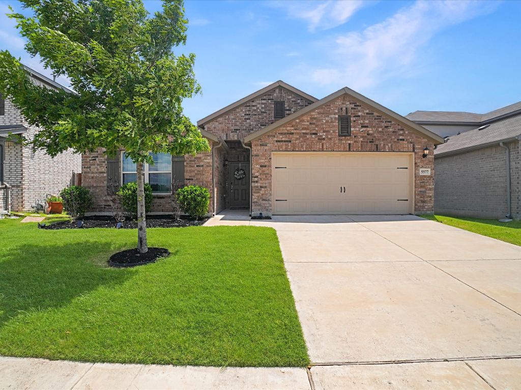 5577 Cherokee Rose Drive
