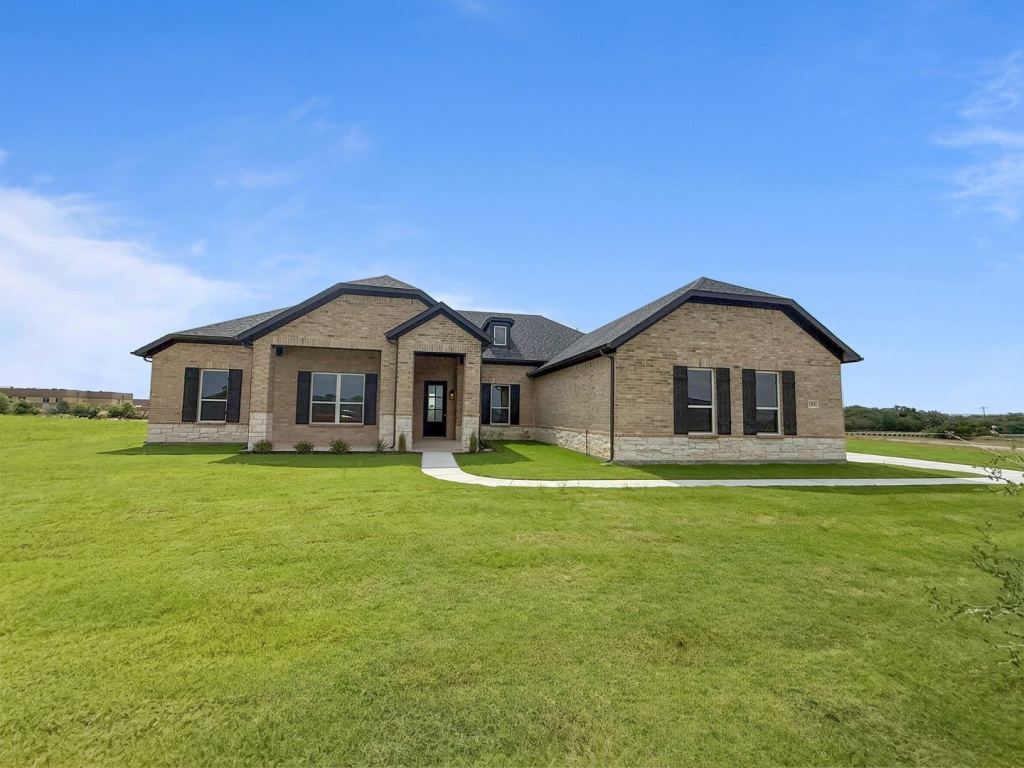 204 Slimp Bluff, Azle, TX 76020 — photo 1