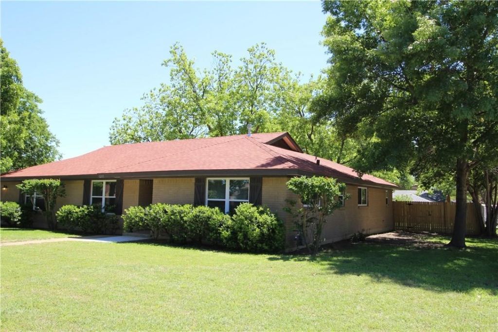 1213 W Tarrant Road, Grand Prairie, TX 75050 — photo 1