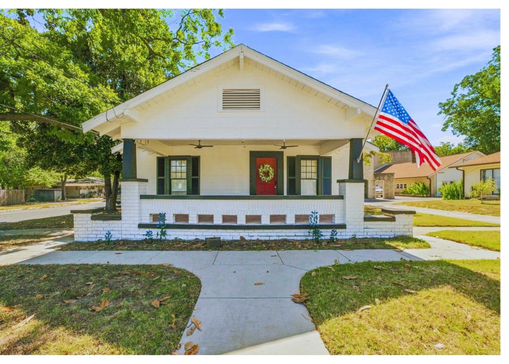 814 N Ollie Street, Stephenville, TX 76401 — photo 1