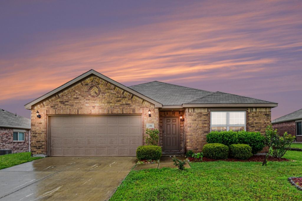 246 Willow Creek Lane, Terrell, TX 75160 — photo 1