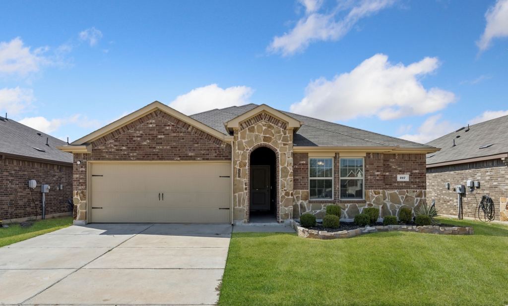 217 Wilson Way, Denton, TX 76207 — photo 1