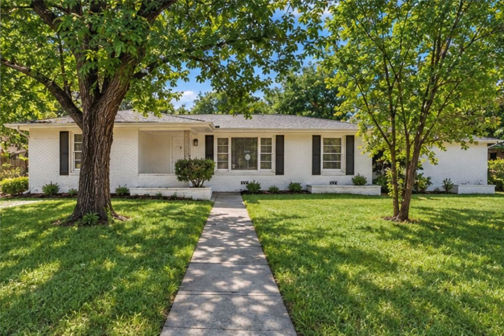 2416 Lake Air Drive