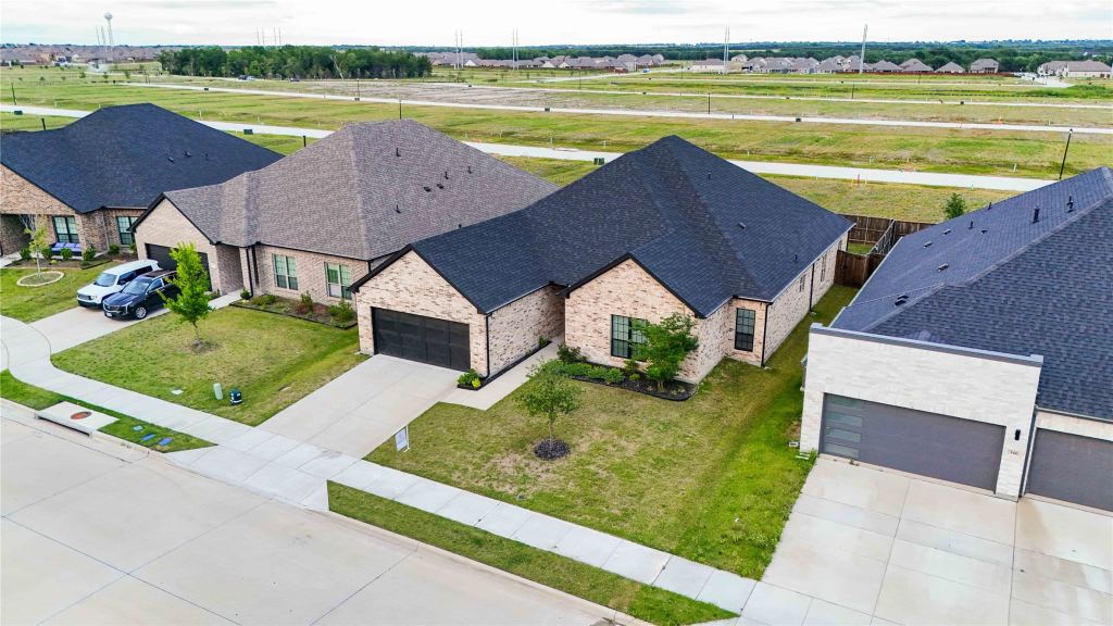 354 Rock Acre Drive, Lavon, TX 75166 — photo 1