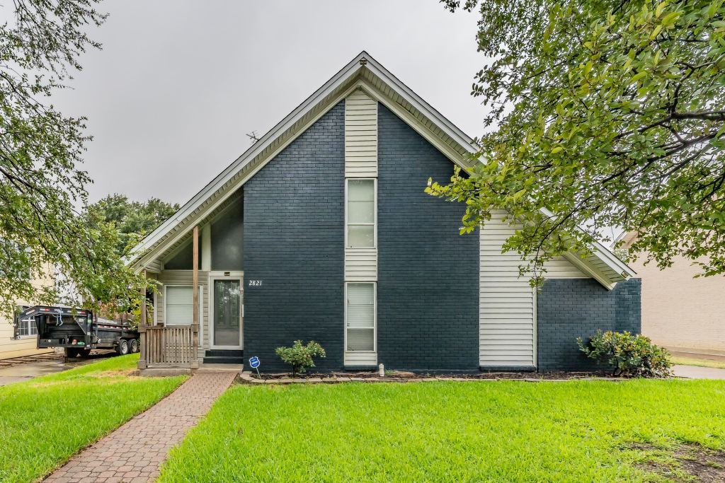 2821 Cheyenne Street, Irving, TX 75062 — photo 1